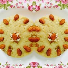 A picture of Suji /raha halwa.