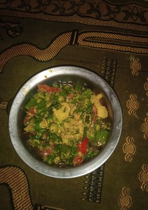 Dharosh Shorshe đźđł Okra fehĂ©rmĂ k szĂłsszal recept fotĂłja
