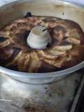 Torta di mele noci e scaglie di cioccolato