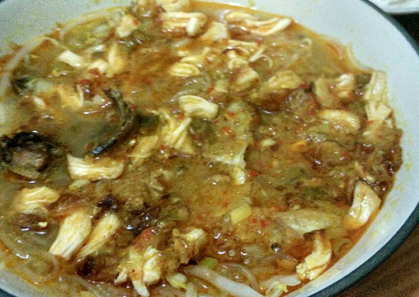 Bagaimana Menyiapkan Soto Ayam Bening yang Lezat Sekali