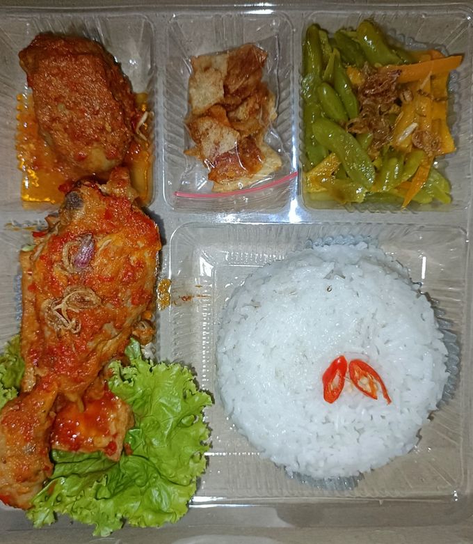 Foto resep 160. Nasi Kotak Ayam, Tahu, Telor Bumbu Bali