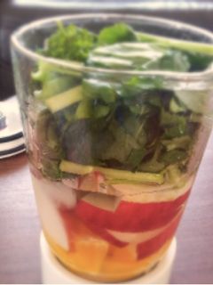 A picture of Green Smoothie with Kinako (roasted soy flour).