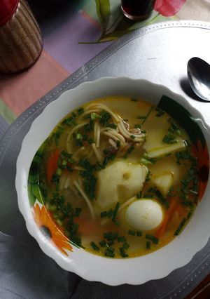 Una foto de Caldo de pollo