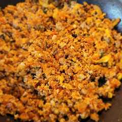 Una foto de Chorizo con huevo