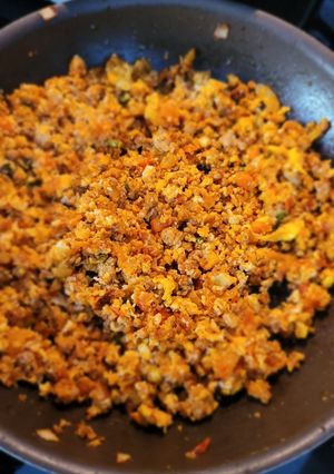 Una foto de Chorizo con huevo