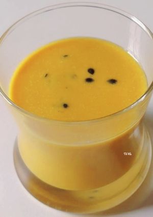 Hình của món Sốt CHANH DÂY trộn salad.