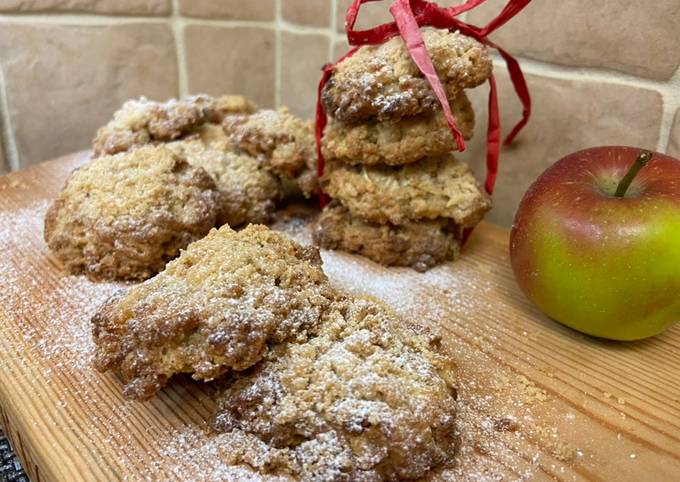 How to Make Perfect Apple crumble cookies