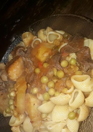 Una foto de Fideo con estofado de corazón