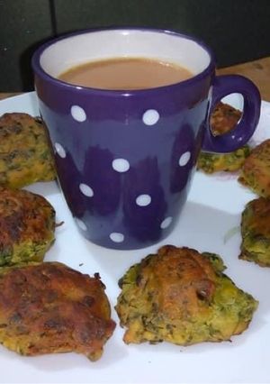 A picture of Dhania Patar Bara / Coriander Fritters.
