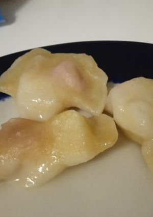 Фото Варенички з яблуками.