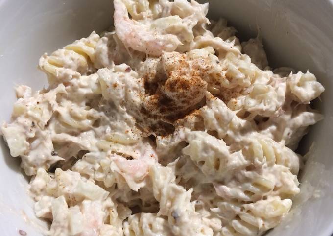 Tuna and prawn pasta salad