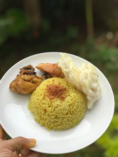Foto resep Nasi kebuli ayam magic com instan
