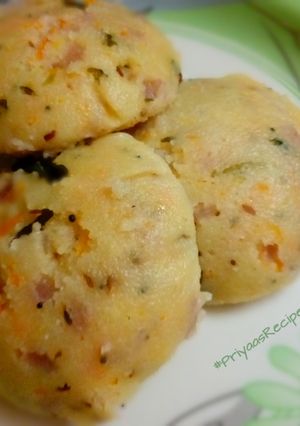 A picture of Rava Idli.