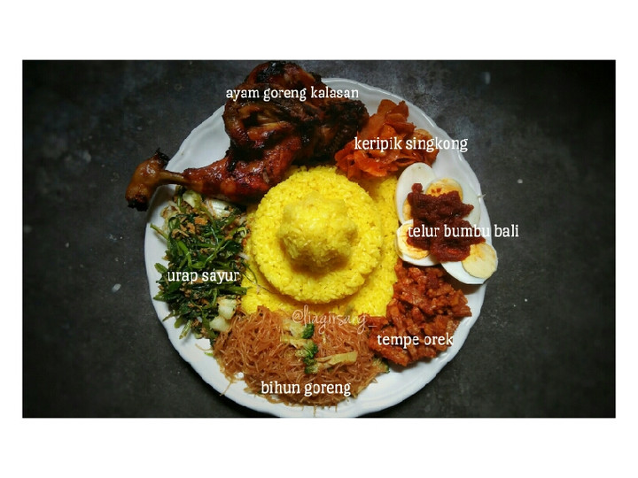 Resep Nasi Kuning Simple (rice cooker), Lezat Sekali