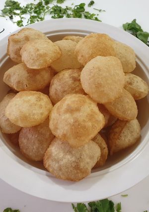 पानीपुरी की पूरी (Panipuri ki puri recipe in hindi) रेसिपी मुख्य फोटो