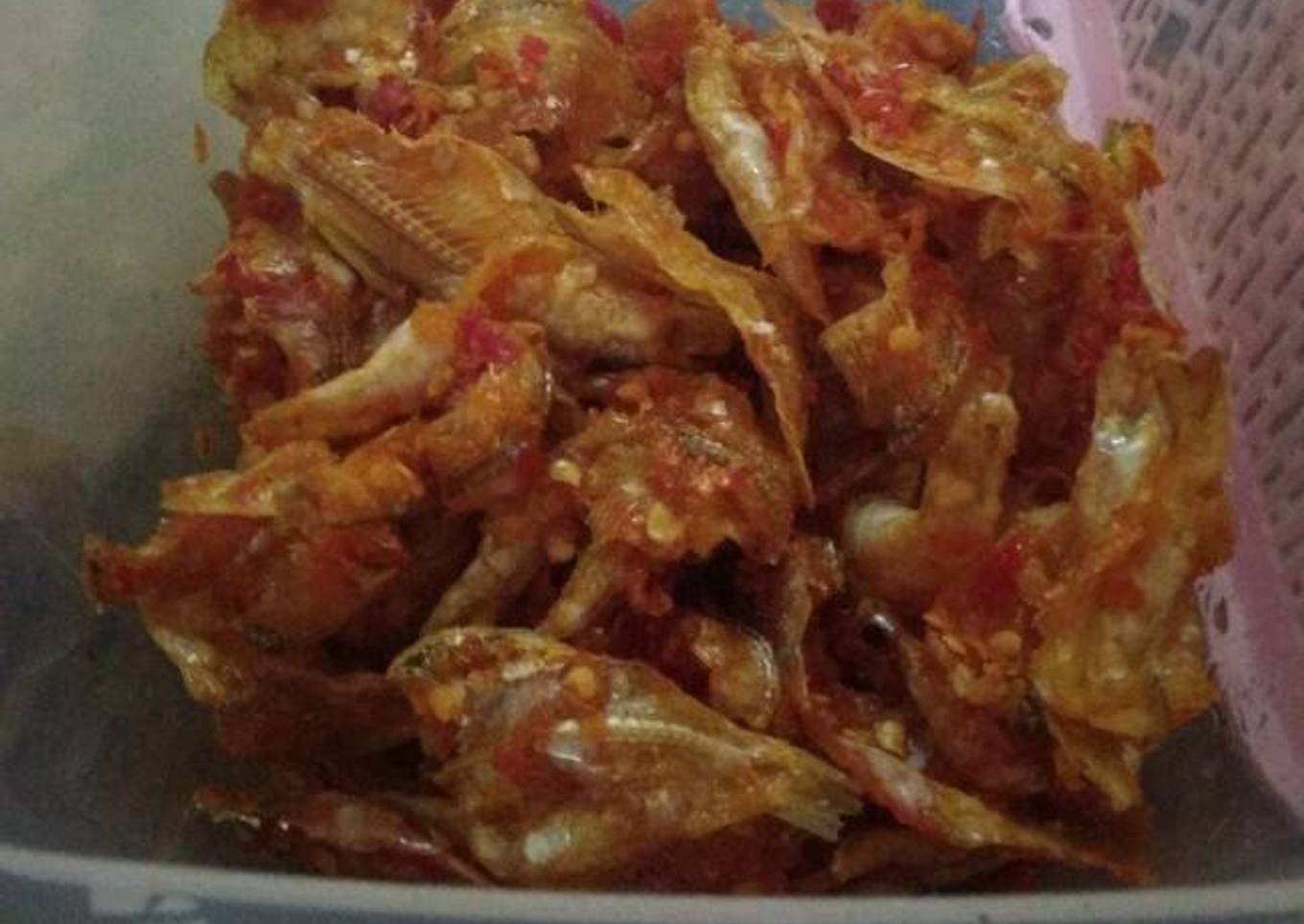 Balado kering ikan bulu ayam