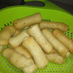 A picture of Fish Roll.