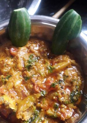 પરવળ નું શાક (Parval Shak Recipe In Gujarati) રેસીપી મુખ્ય ફોટો