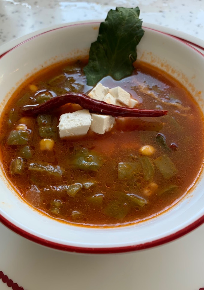 Una foto de Sopa de nopal