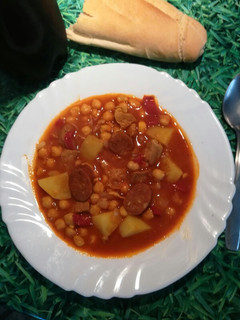 Una foto de Garbanzos con chorizo