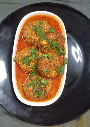 ফুলকপির কোপ্তা কারি (fulkopi kopta curry recipe in Bengali) রেসিপির প্রধান ছবি