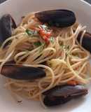 Spaghetti con mejillones al vino