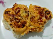 Gambar cinnamon roll tintin rayner