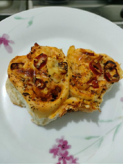 Foto resep Duo Rolls - Pizza dan Cinnamon Rolls