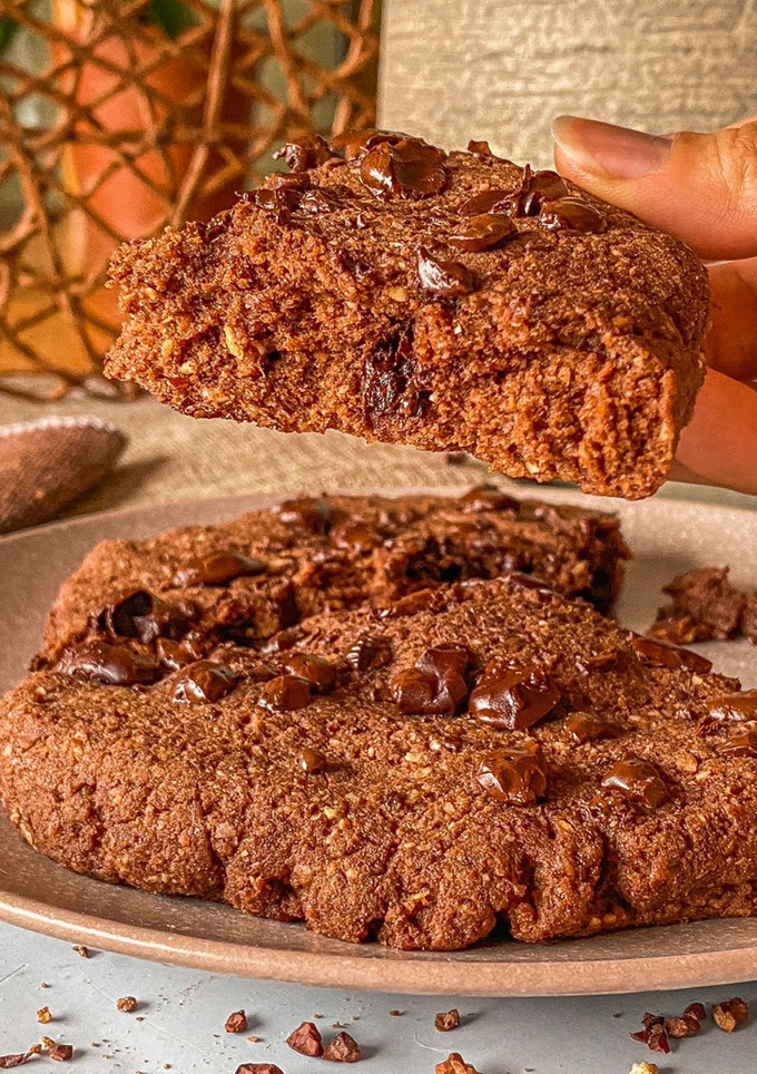 Una foto de Maxi cookie-brownie sin gluten al micro