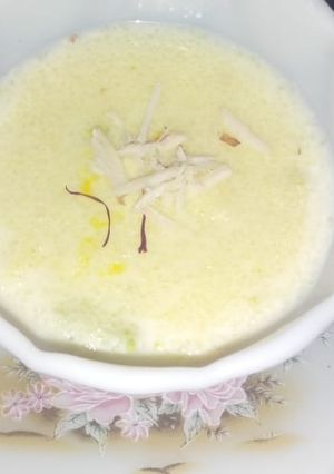 A picture of Kesar firni.