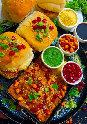 कच्छी दाबेली (Kachhi daabeli recipe in hindi) रेसिपी मुख्य फोटो