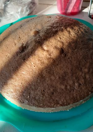 Una foto de Torta de chocolate con claras a nieve 😜✨️
