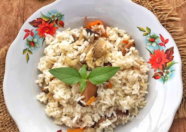 Resep Nasi Ayam Rice Cooker Praktis, Lezat Sekali
