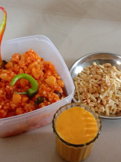 ફરાળી સાબુદાણાની ખીચડી (Farali Sabudana Khichdi Recipe In Gujarati) રેસીપી મુખ્ય ફોટો
