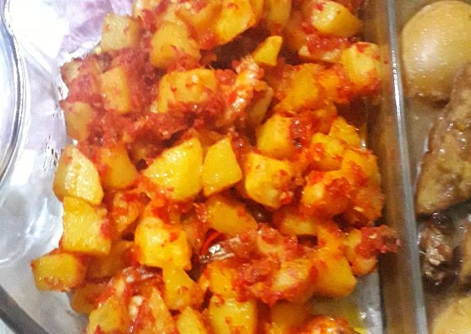 Ini dia! Cara mudah bikin Sambal goreng kentang udang simple sajian Hari Raya dijamin gurih