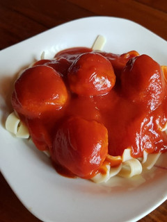 Una foto de Pasta con albóndigas en salsa