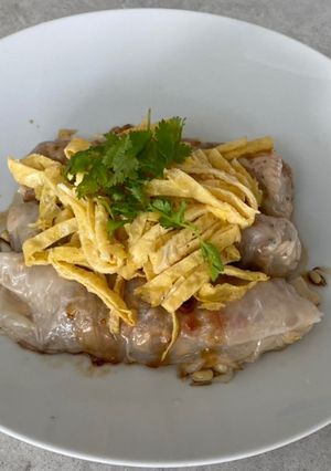 A picture of Steamed Rice Noodle Roll.