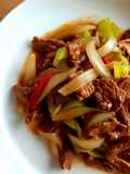 เนื้อผัดพริกหยวก