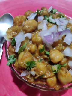 কাবলি ছোলা মশলা(kabli chola masala recipe in bengali) রেসিপির প্রধান ছবি