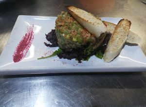 Una foto de "tartar" dos salmones