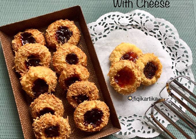 Choco Strawberry Thumbprint Cookies With Cheese