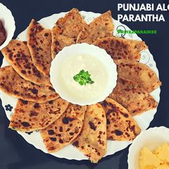 A picture of Punjabi aloo parantha.