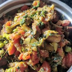 A picture of Alu gajar methi mutter.