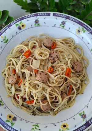 Foto resep Spaghetti Aglio e Olio with Sausages