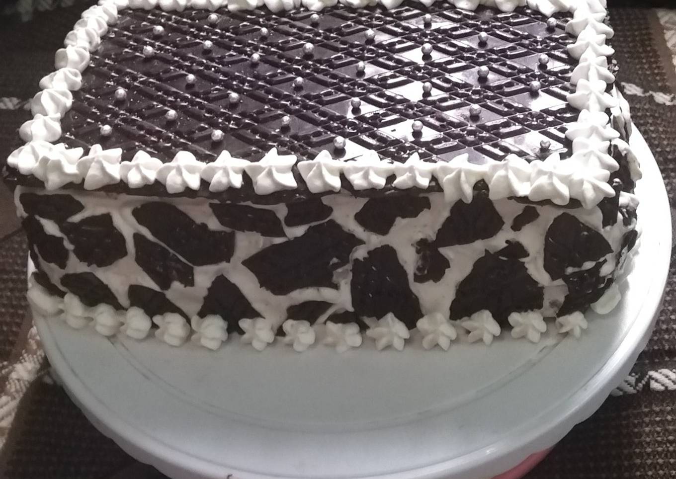 Giraffe themed chocolate cake
