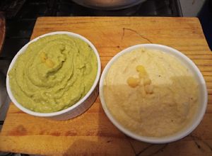 Una foto de Hummus de aguacate y solo