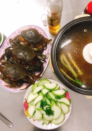 Hình của món Lẩu cua biển nấu bầu.