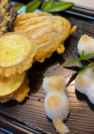 A picture of Kitty Daikon Oroshi (grated Daikon Radish).
