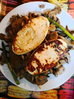 Una foto de Queso Ventero a la plancha con Verduras