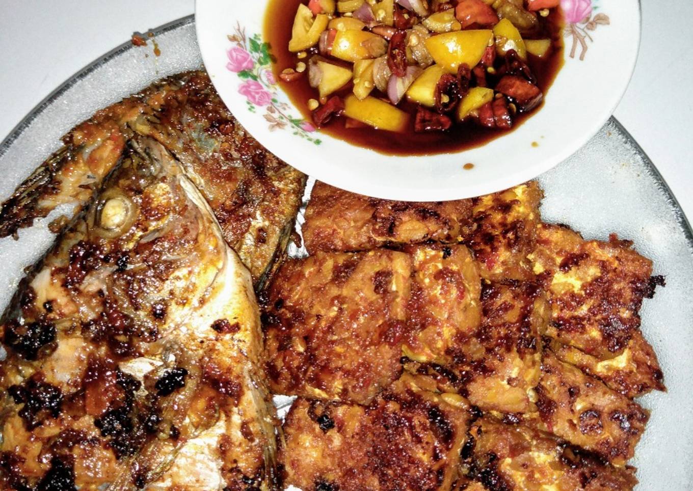 Nila Bakar dan Tempe Bakar